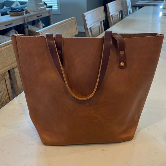 KMM & Co Cognac Tote - Picture 2 of 10